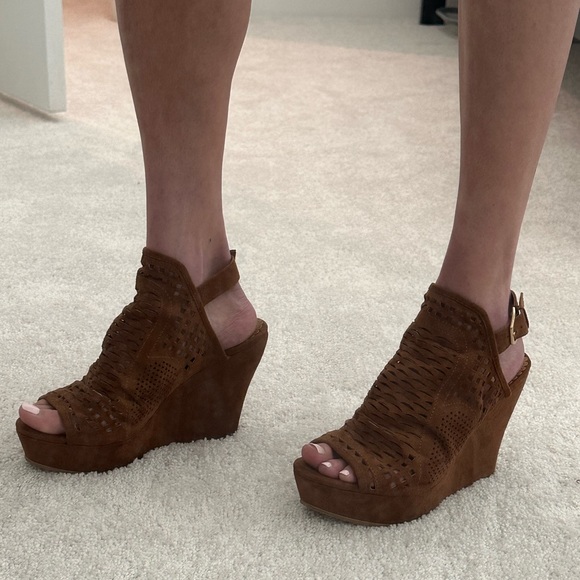 Brown wedge sandals - Picture 2 of 6